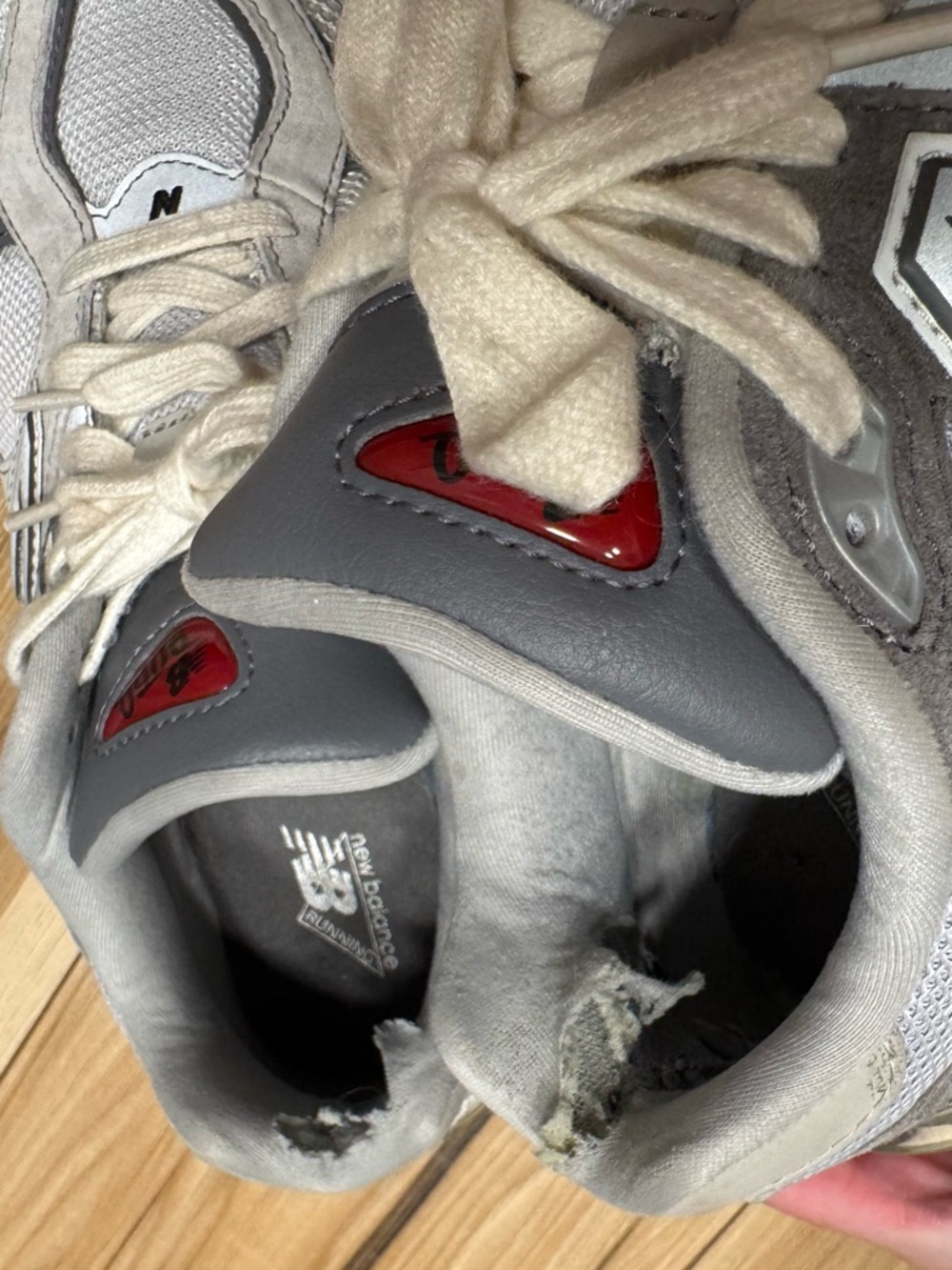New Balance 9060 Sneakers - Picture 5 of 9